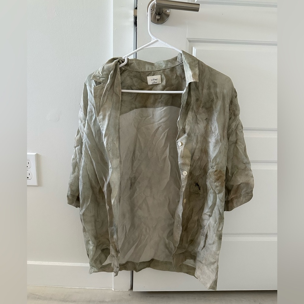 Aritzia button down silk shirt